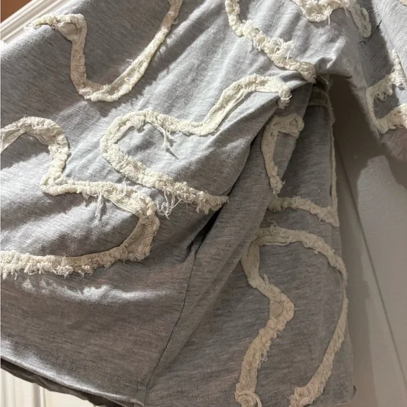 New!! Oli & Hali Gray Sweatshirt with Cream Heart Details - Picture 3 of 7